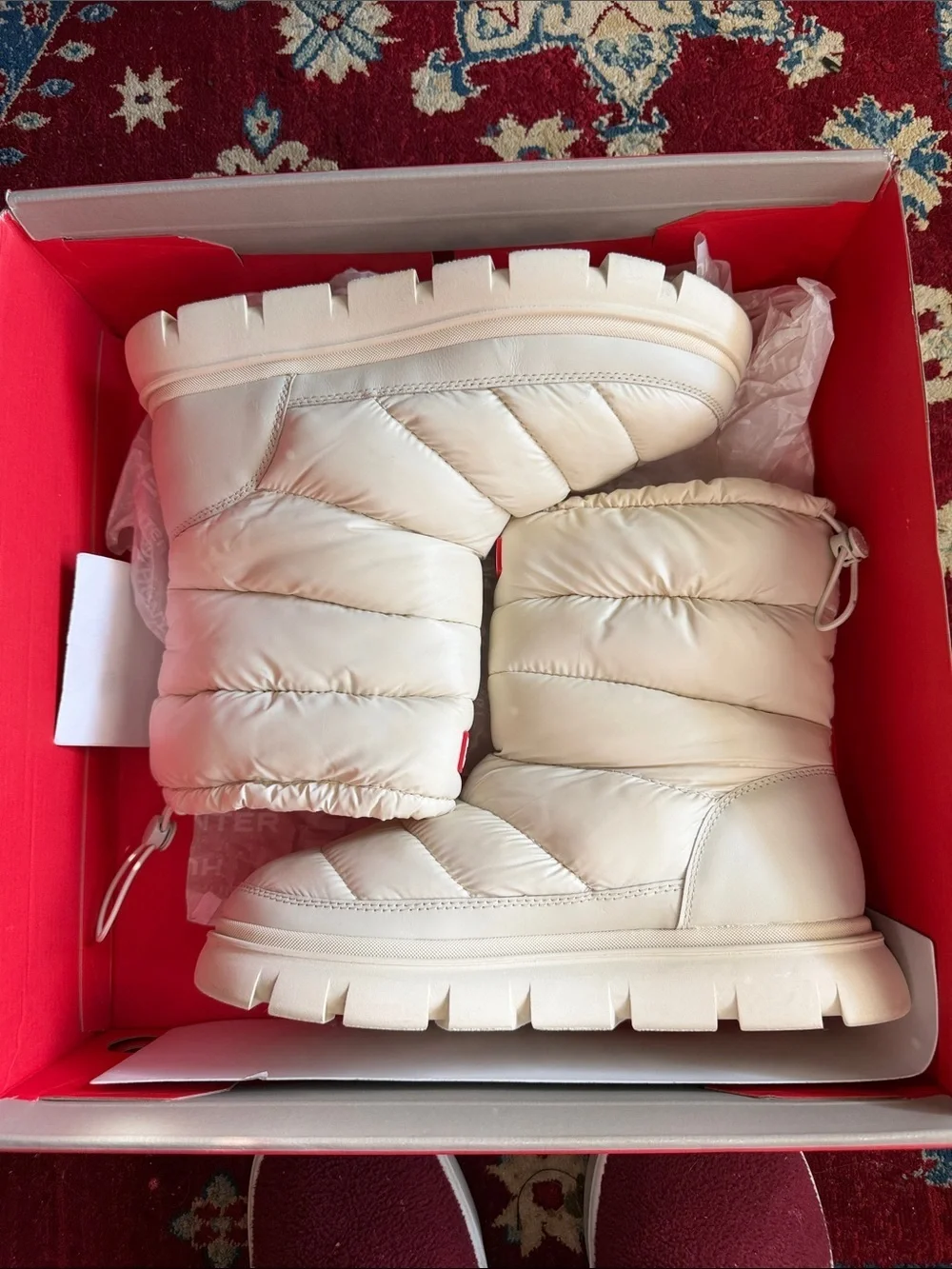 Hunter Women’s Puffer Boots in Cream